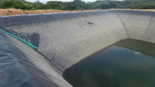 污水池防渗土工膜施工