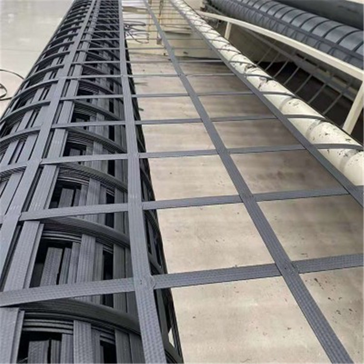 钢塑土工格栅生产