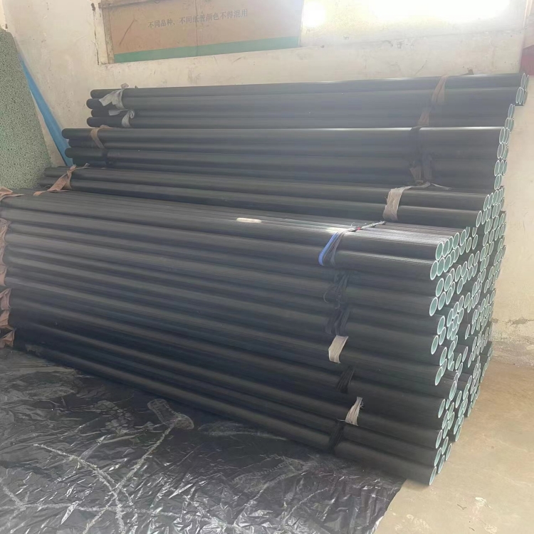 毛细排水管仓库一角